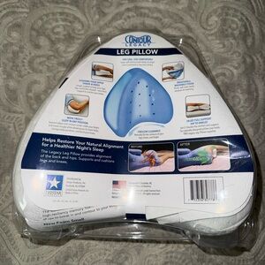 NIB Contour Legacy Leg Pillow
